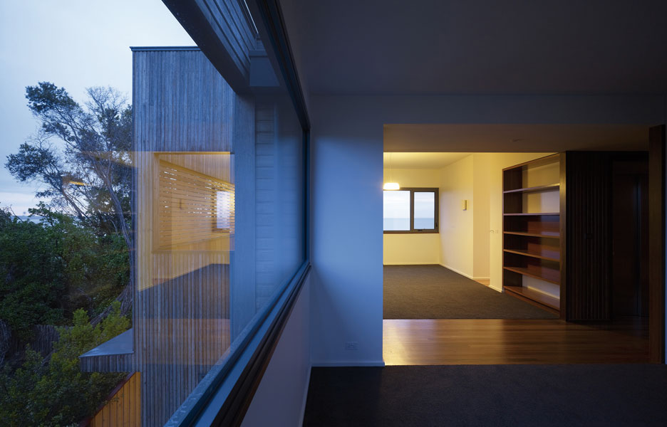 2011-03-8898-07-PortFairy2House-7