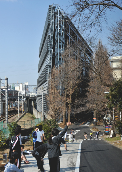 YTL-EEI-Building-Tokyo-2