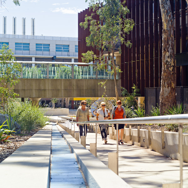 Deakin-Waurn-Ponds-Central-Campus-23-PRodriguez