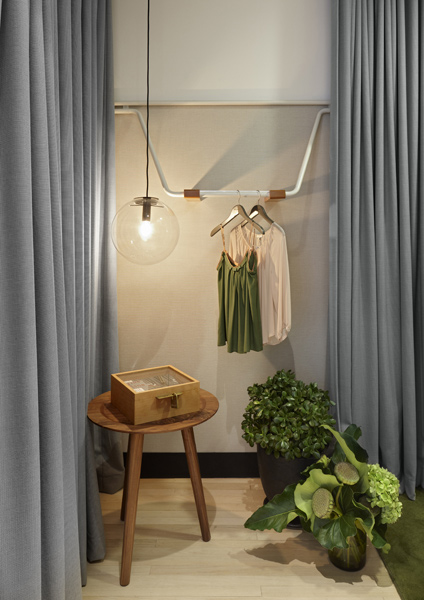 DesignOffice created a residential- inspired fitout for My Catwalk’s retail space in Double Bay, Sydney. Photo by Dianna Snape