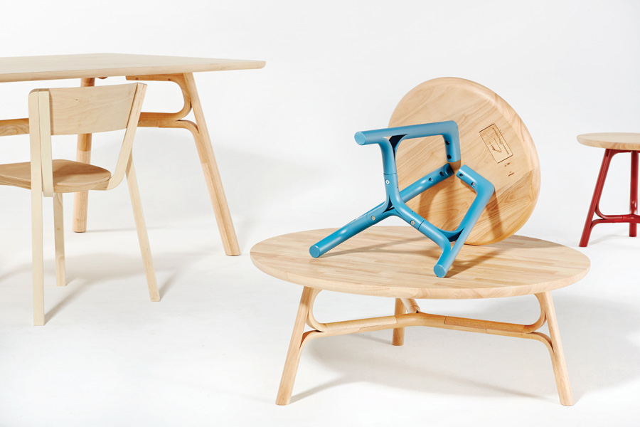 Designed by Justin Hutchinson, the Flow range of coffee, side and dining tables is characterised by a split leg detail