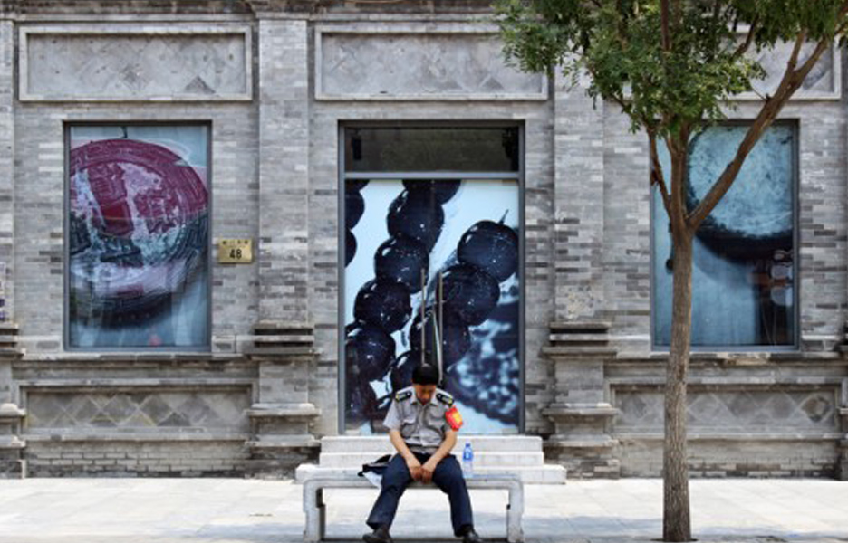 Retail in Qianmen Street in Beijing. Image © Pier Alessio Rizzardi