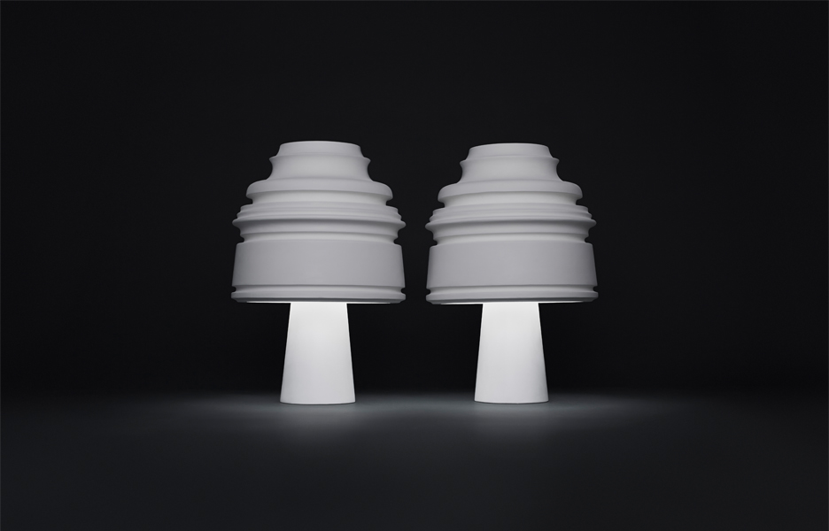 The space between the Eigruob lamps forms the silhouette of the Bourgie lamp