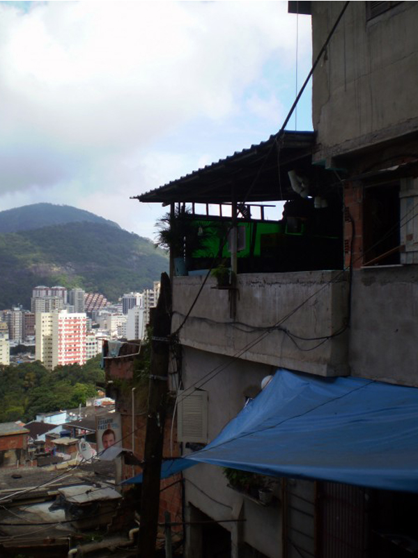 Gilson Fumaça’s house, Favela Santa Marta – Rio de Janeiro, Brazil. Image © Laura Amaya