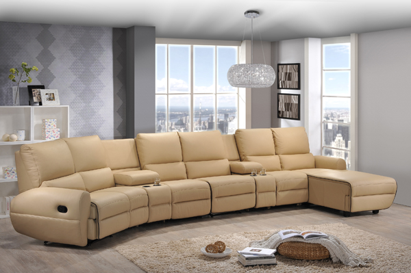 Sofa by Univonna