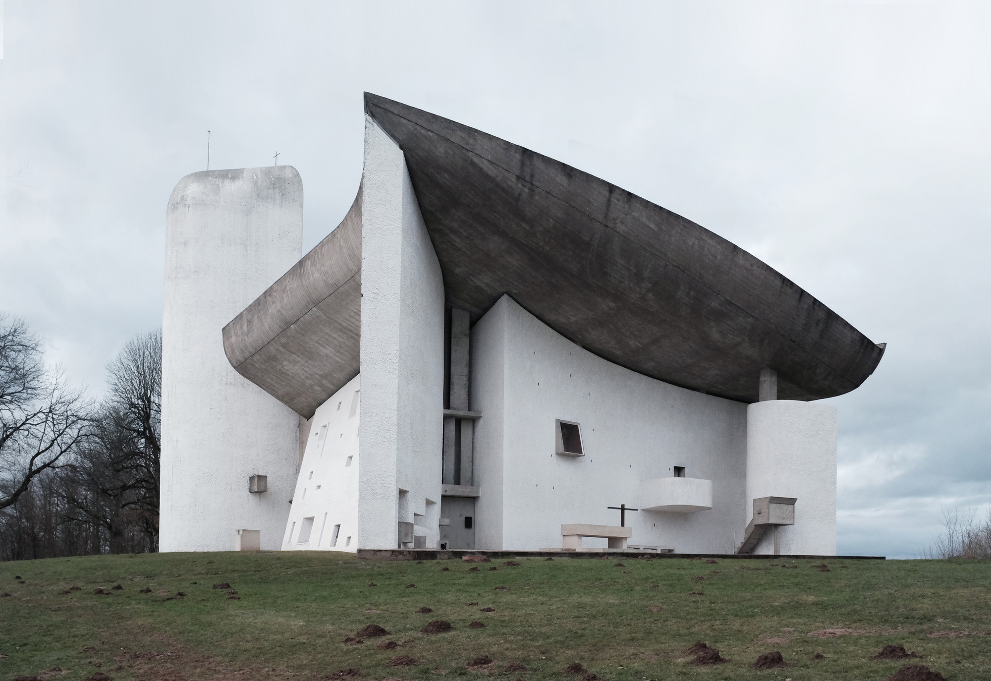 Le Corbusier's Ronchamp. Photo by Gili Merrin.