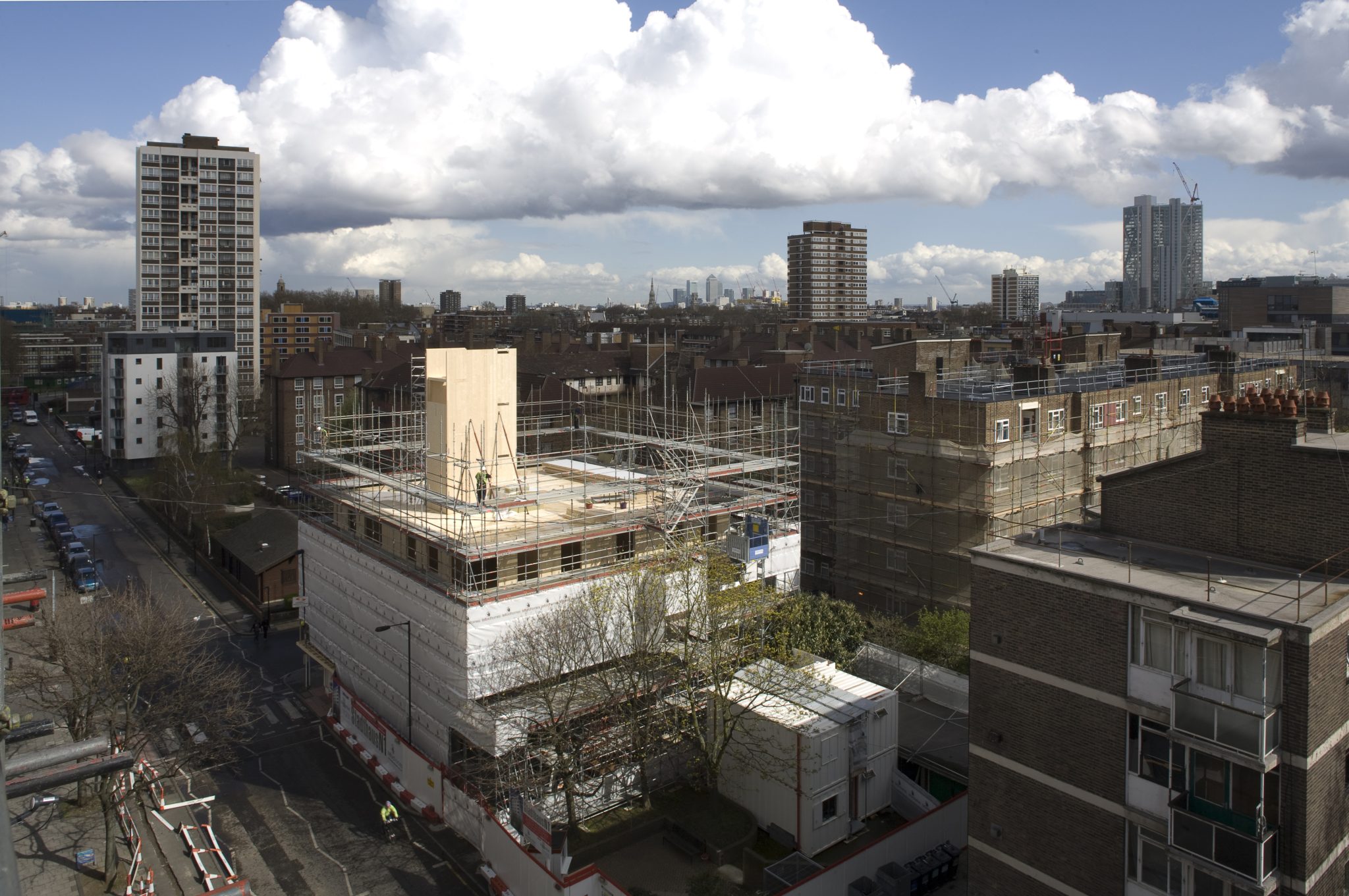 Murray Grove by Andrew Waugh Architects. Photo by Will Pryce.