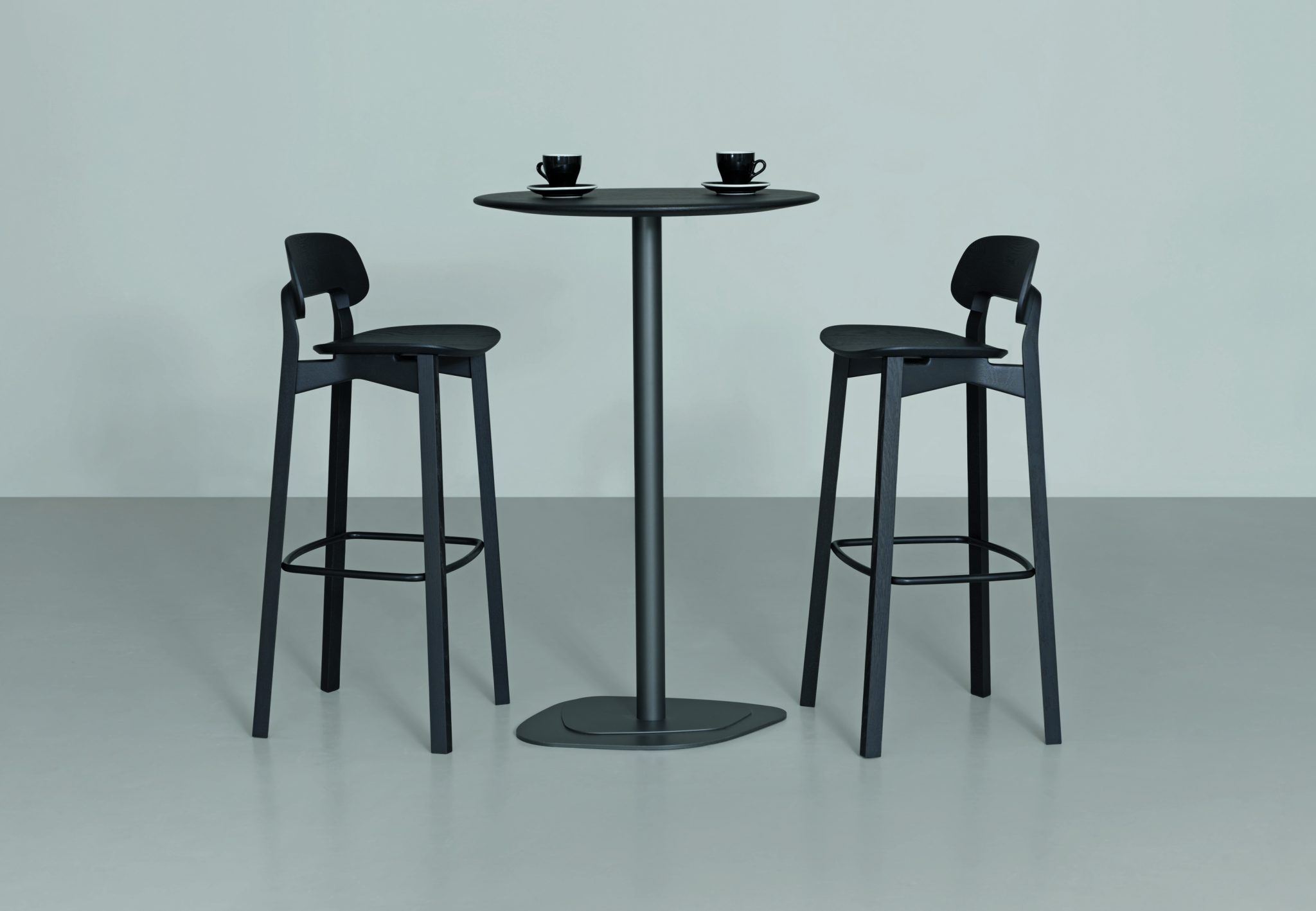 Nonoto bar stool