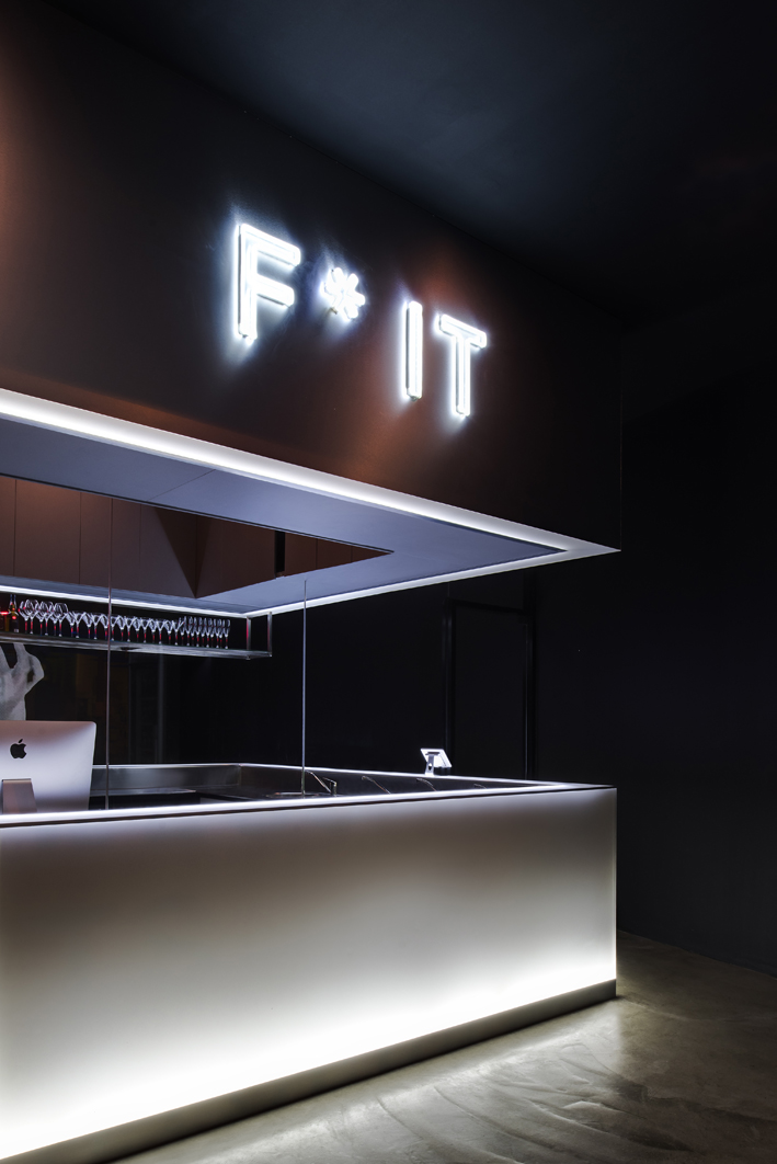 F*IT logo over the bar