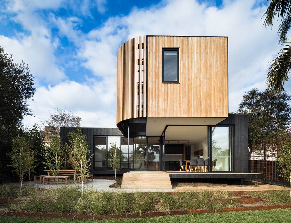 The modular extension on the Ivanhoe house