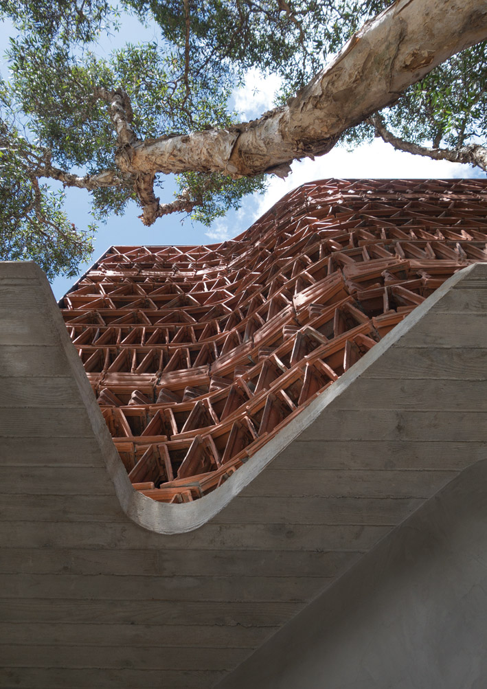 The Beehive by Raffaello Rosselli With Luigi Rosselli Architects