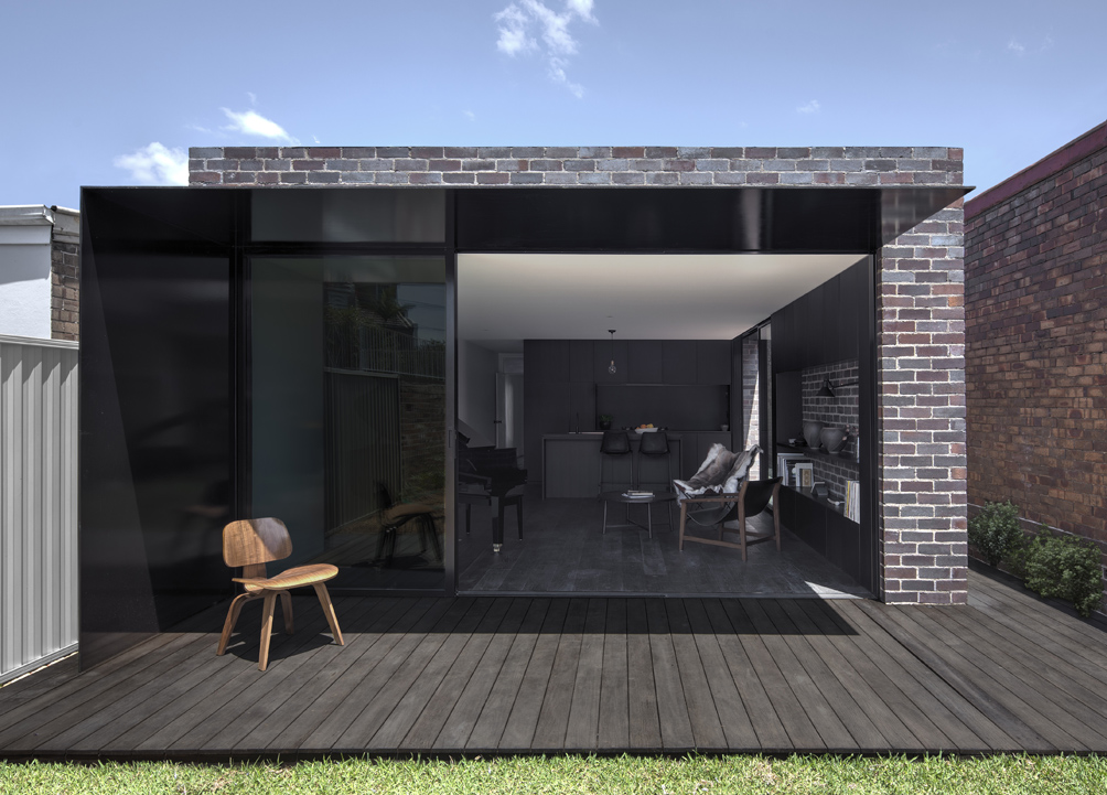 Llewellyn House by studioplusthree