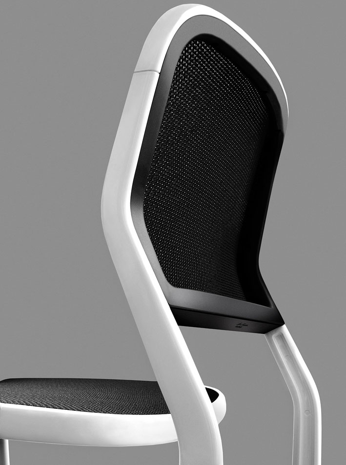 Newson Aluminium chair for Knoll by Marc Newson