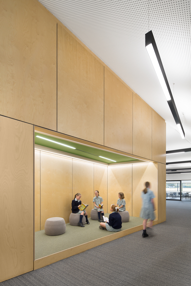Braemar College Middle School by Hayball