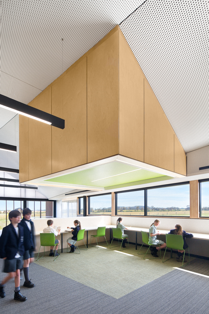 Braemar College Middle School by Hayball