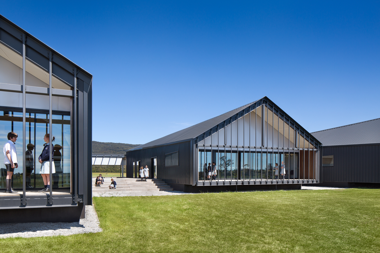 Braemar College Middle School by Hayball