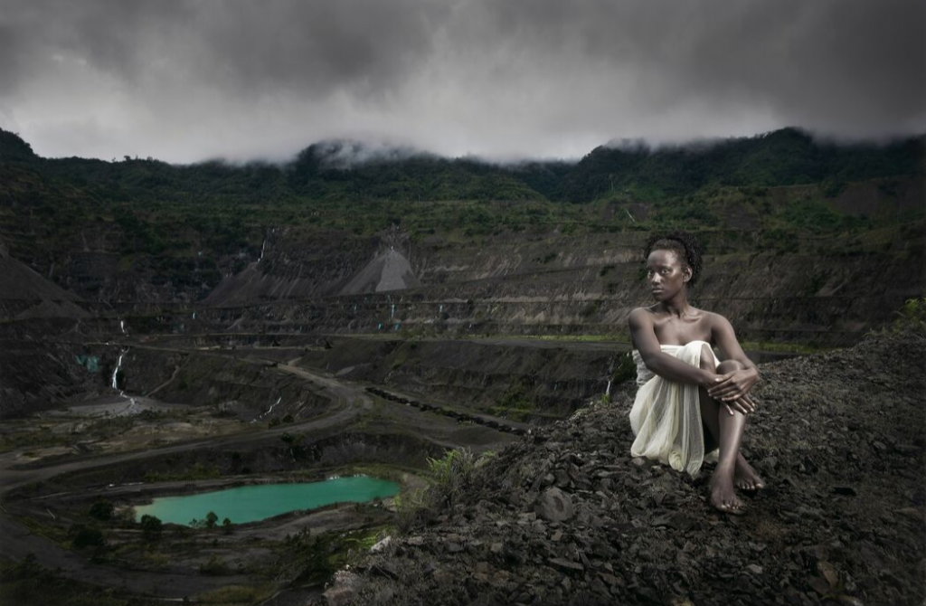 Taloi Havini & Stuart Miller Sami and the Panguna mine 2009–10 80.1 × 119.9 cm type C photograph National Gallery of Victoria, Melbourne Purchased, Victorian Foundation for Living Australian Artists, 2014 © Taloi Havini and Stuart Miller 