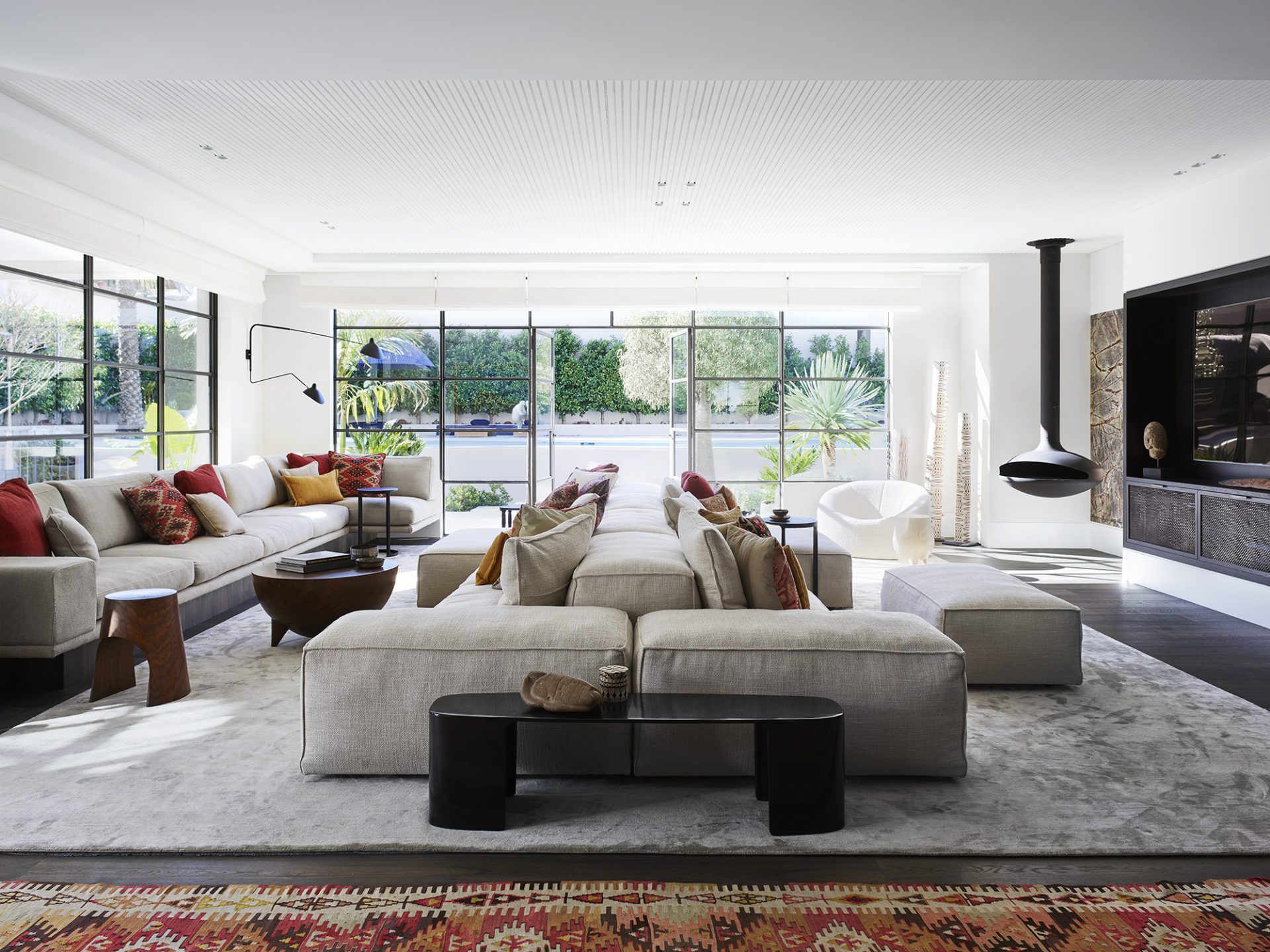 Decus Interiors "builds upon the bones" of Heritage home - Australian ...