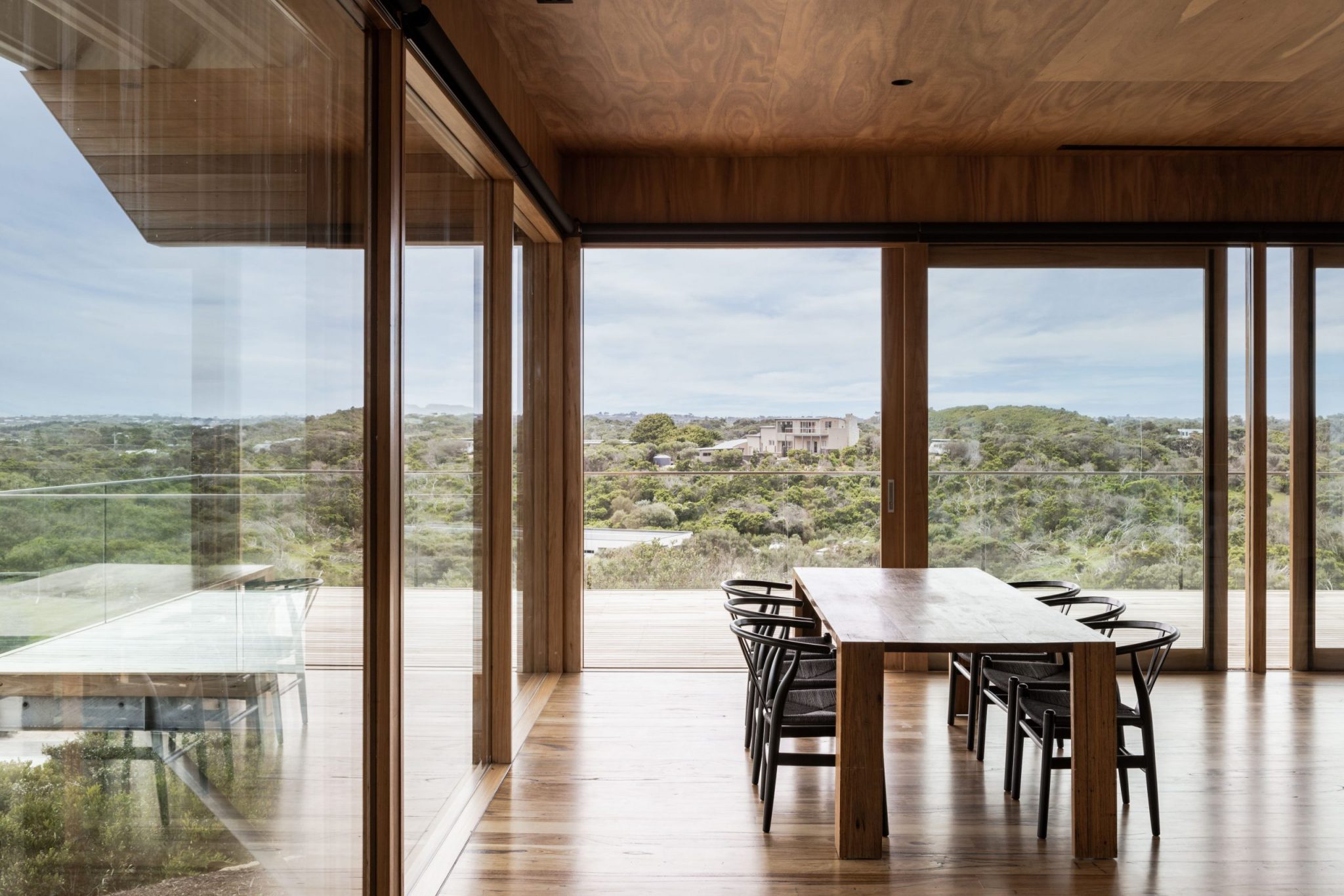 Perched amid nature’s beauty, Dune house by Zenibaker Architects mimics ...