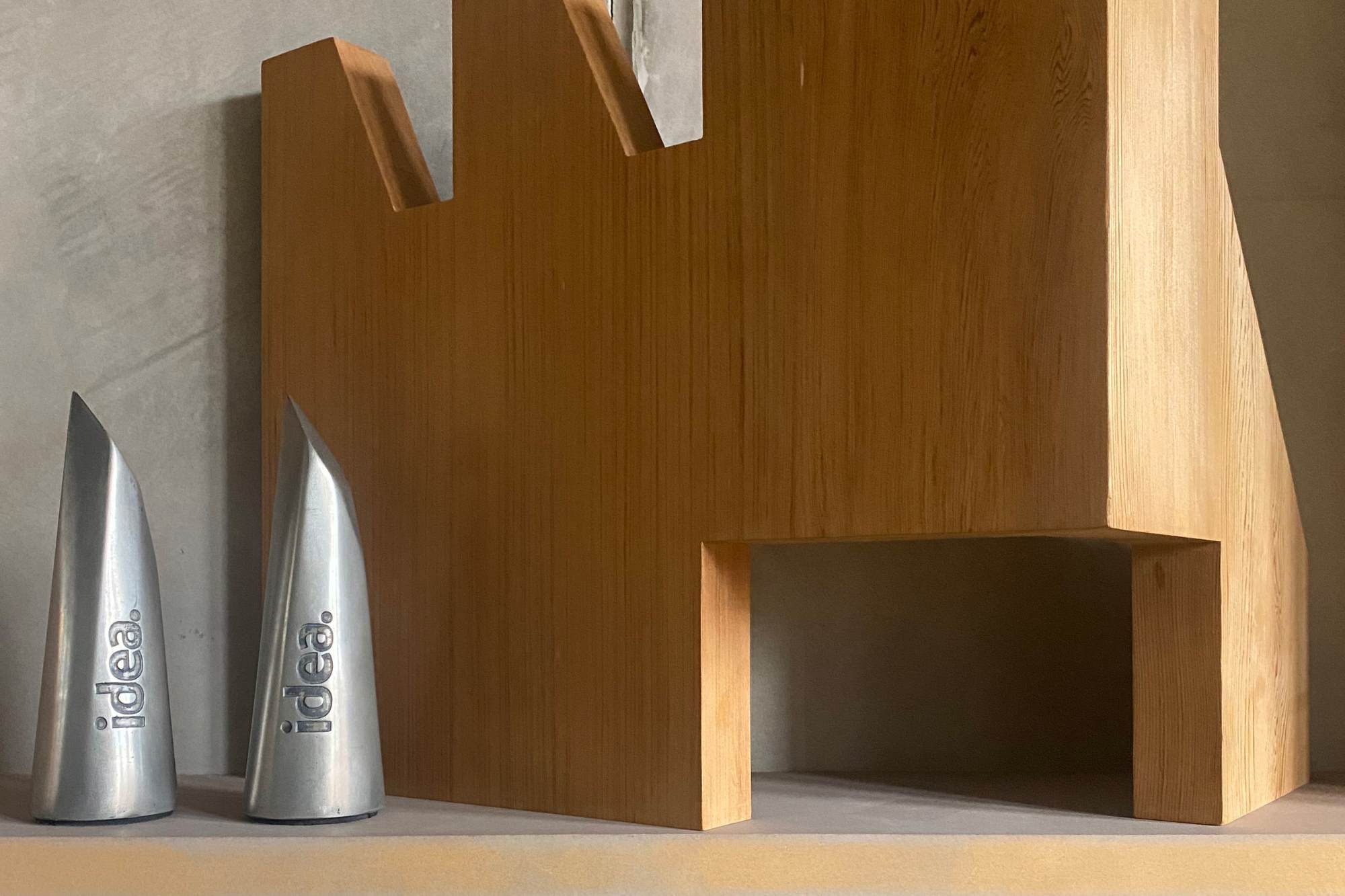 Kennedy Nolan shelfie