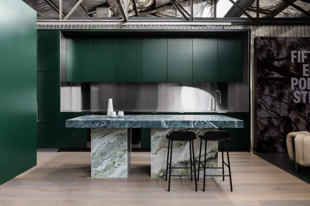 green benchtop