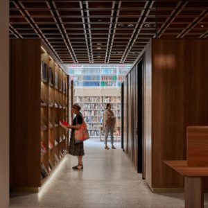 04_7283-INTERIOR_AGNSWLIBRARYANDLOUNGE_TZG_CIERAN MURPHY
