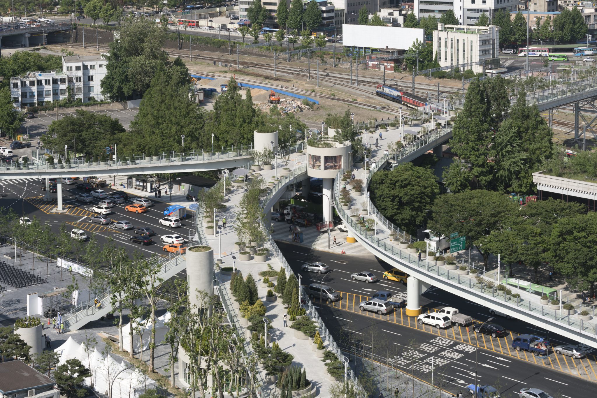 MVRDV's Skygarden in Seoul. Photography by Ossip van Duivenbode.