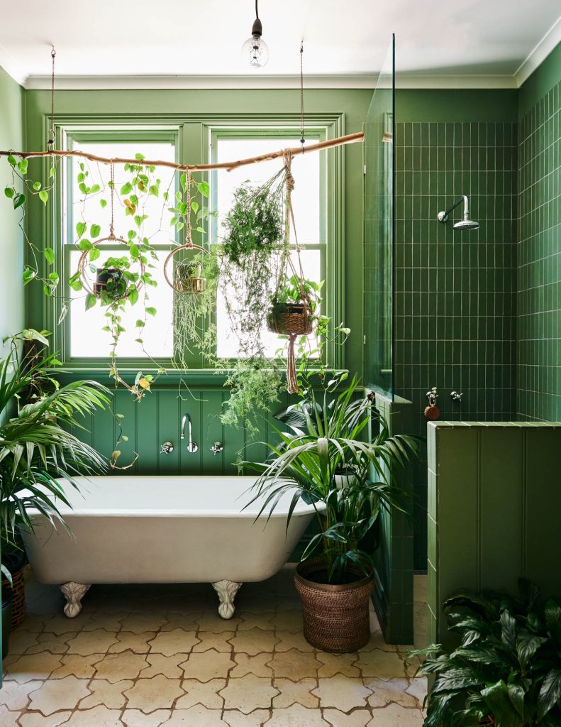 The bathroom at Walker Street. Photography by Lisa Cohen.